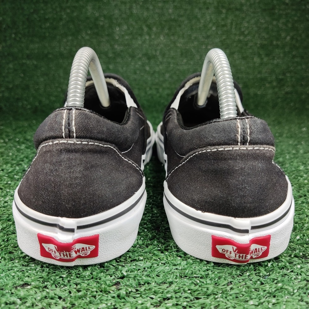 Vans Shoes Mens 9 Black Classic Slip-On Canvas Skate Sneakers 500714 Low Top - Picture 4 of 9
